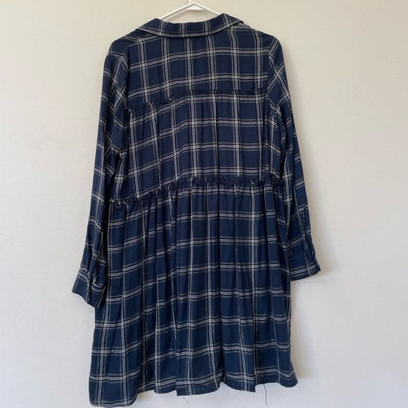 LONG BUTTON UP - Picture 2 of 6